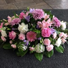 pinky oasis casket spray
