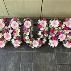 Mixed flower mum tribute 