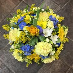 Blue and yellow posy