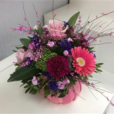 Round basket pink